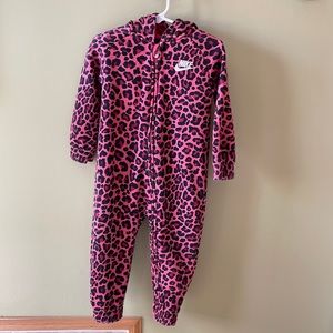 Nike 24M Fleece Onesie